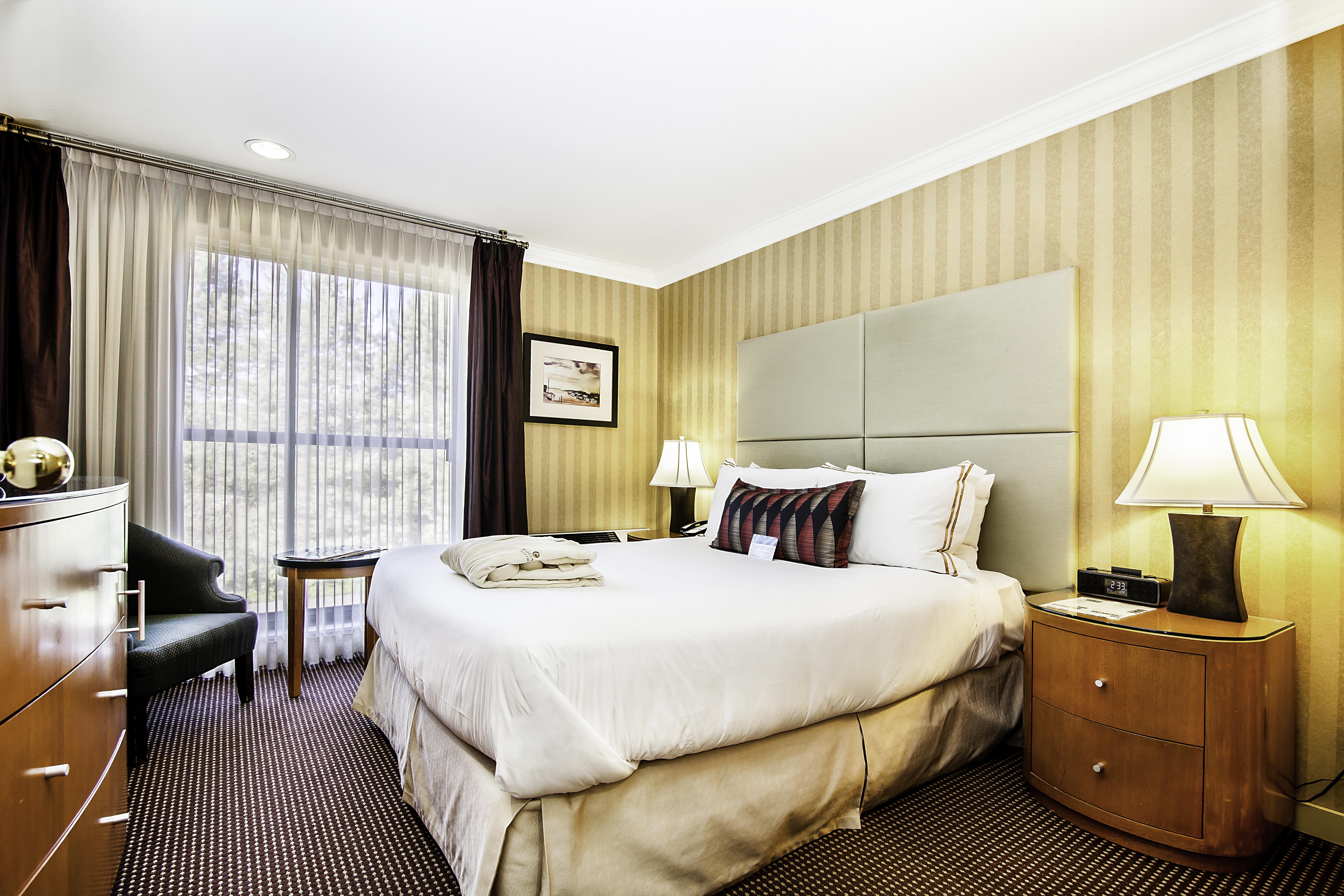 Executive Suites Hotel & Conference Center, Metro Vancouver Burnaby Eksteriør billede