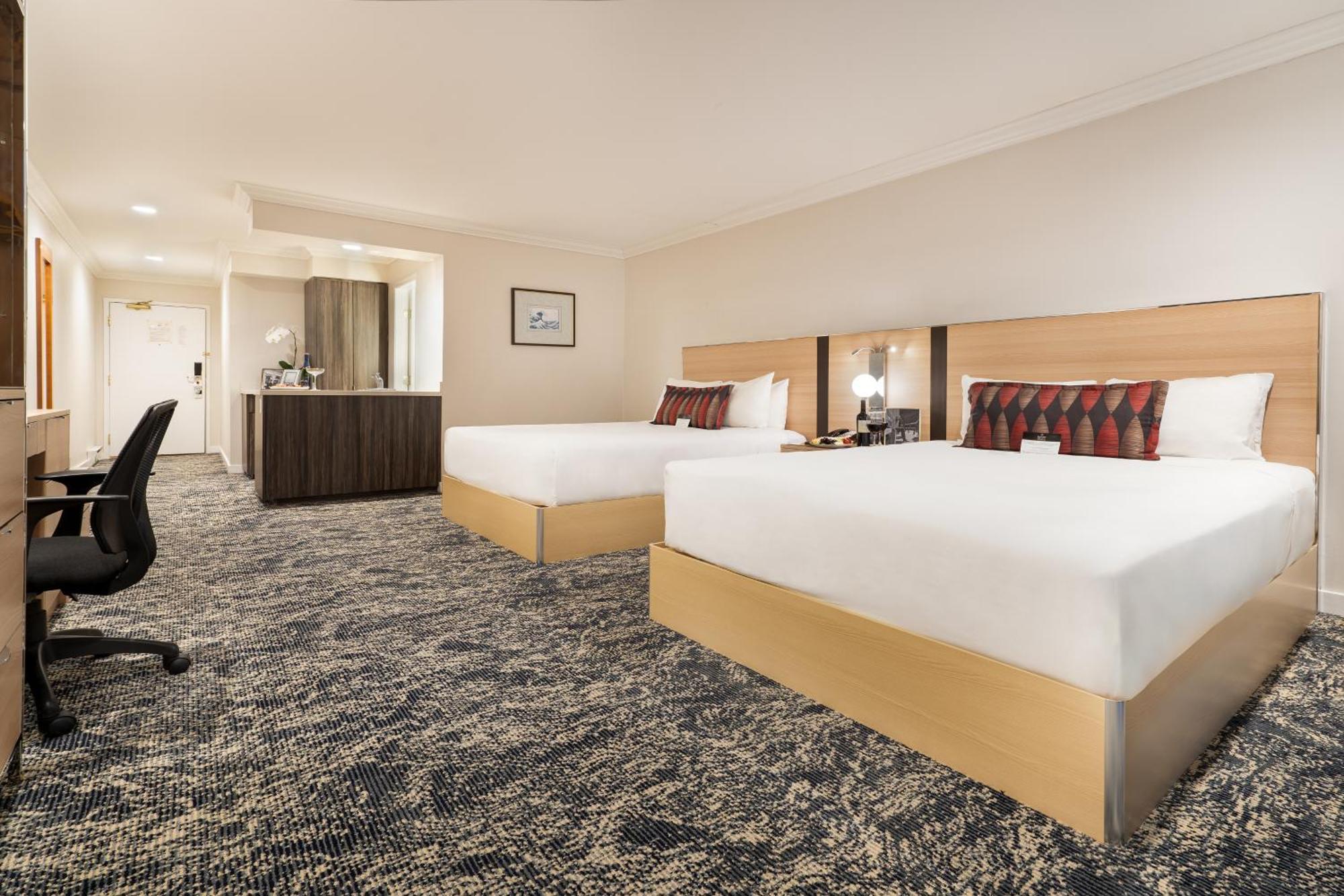 Executive Suites Hotel & Conference Center, Metro Vancouver Burnaby Eksteriør billede