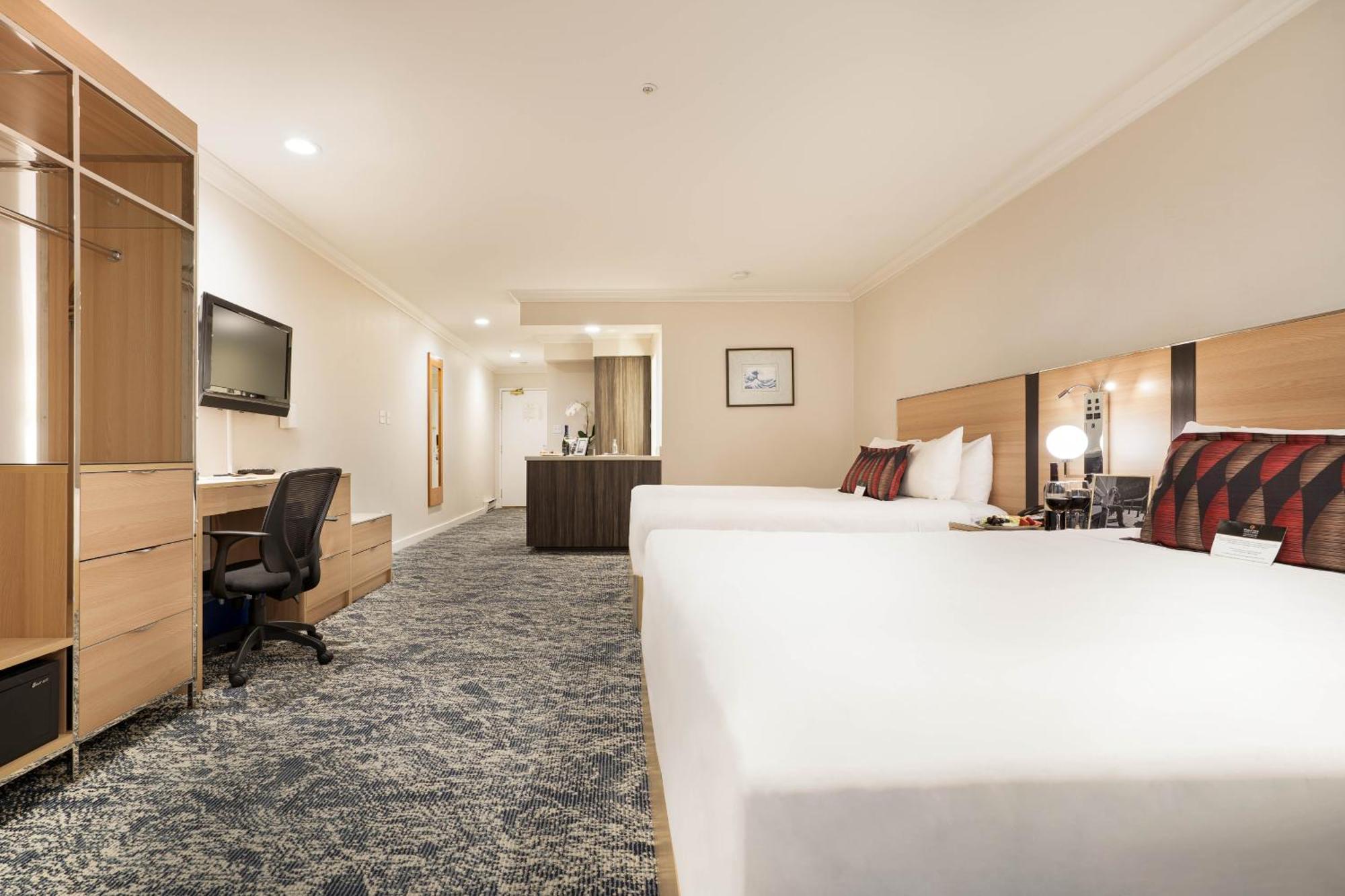 Executive Suites Hotel & Conference Center, Metro Vancouver Burnaby Eksteriør billede
