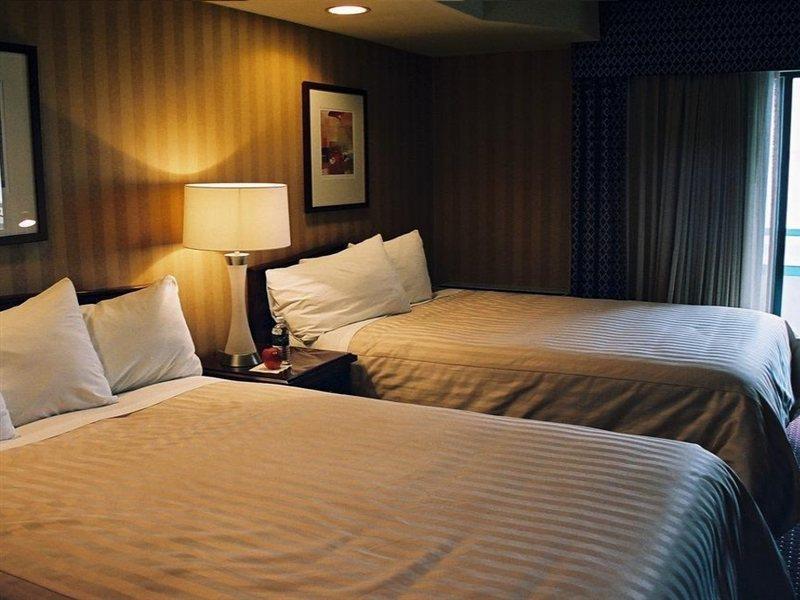 Executive Suites Hotel & Conference Center, Metro Vancouver Burnaby Eksteriør billede